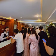 khách sạn Hồng Tươi